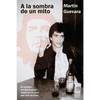 A la sombra de un mito - Paperback