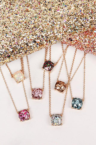 16355 - Cushion Glitter Necklace