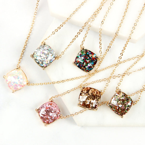 16355 - Cushion Glitter Necklace