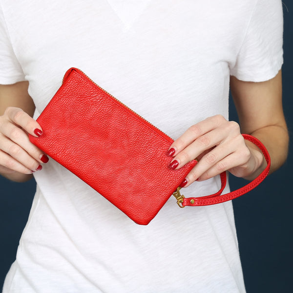 005 - Leather Wallet With Detachable Wristlet