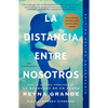 La Distancia Entre Nosotros - Paperback